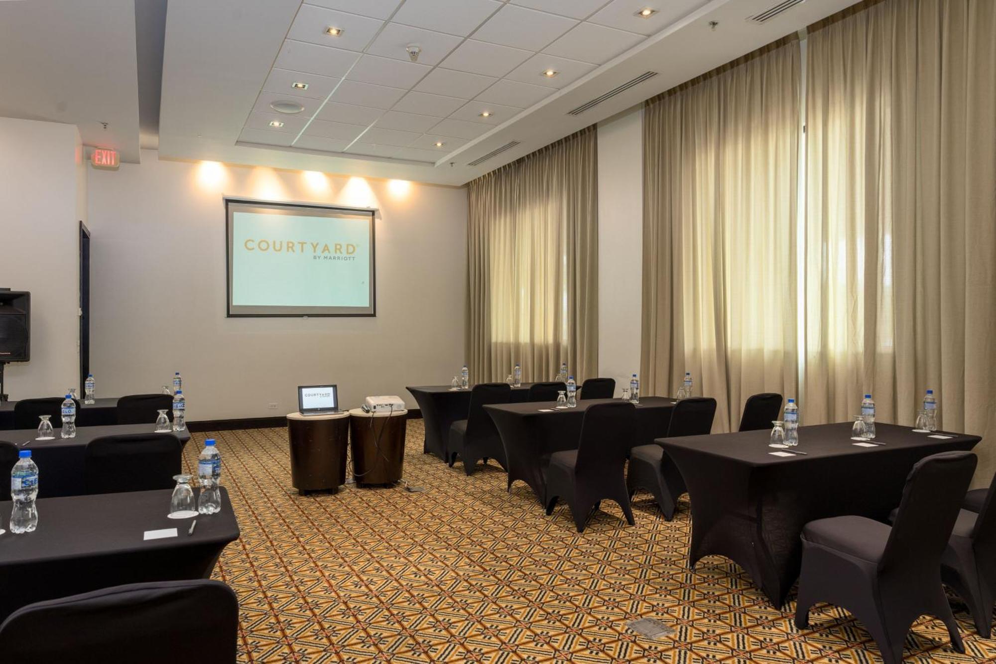 Courtyard By Marriott Panama Metromall Tocumen Eksteriør billede
