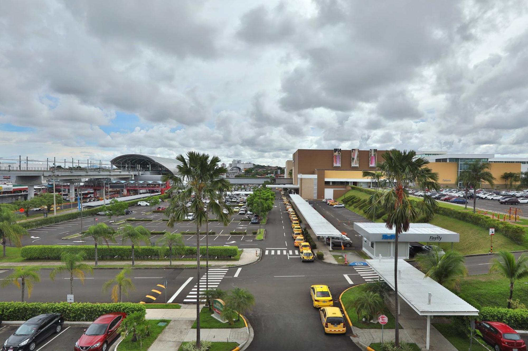 Courtyard By Marriott Panama Metromall Tocumen Eksteriør billede