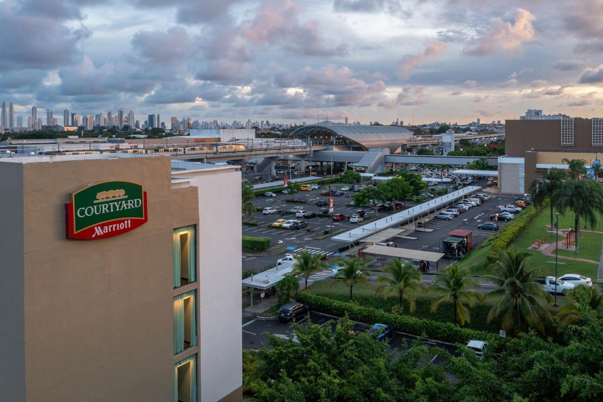 Courtyard By Marriott Panama Metromall Tocumen Eksteriør billede